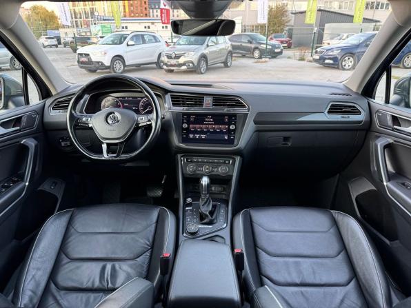 Volkswagen Tiguan II с пробегом 2018 года, цена 2 699 000 рублей, 136821 км, внедорожник, Автокод Объявления