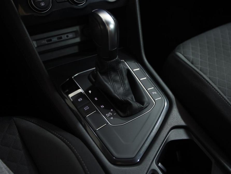 Volkswagen Tiguan II Санкт-Петербург  - изображение 18