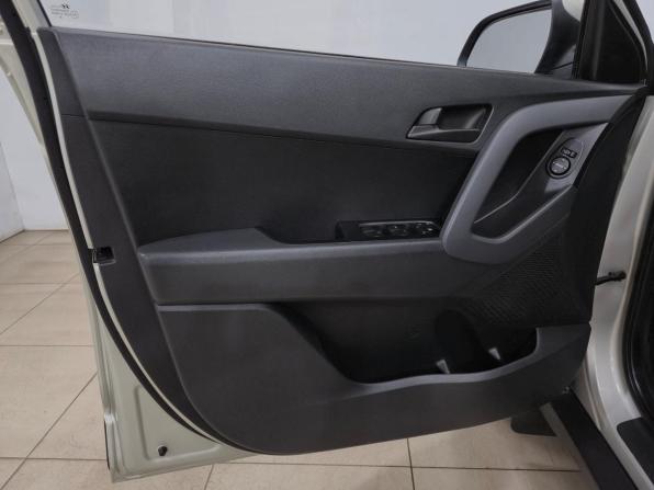 Hyundai Creta I с пробегом 2018 года, цена 1 630 000 рублей, 100927 км, внедорожник, Автокод Объявления