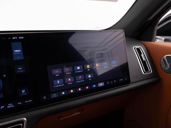 Li Auto (Lixiang) L7 I Рестайлинг с пробегом 2025 года, цена 8 399 050 рублей, 100 км, внедорожник, Автокод Объявления