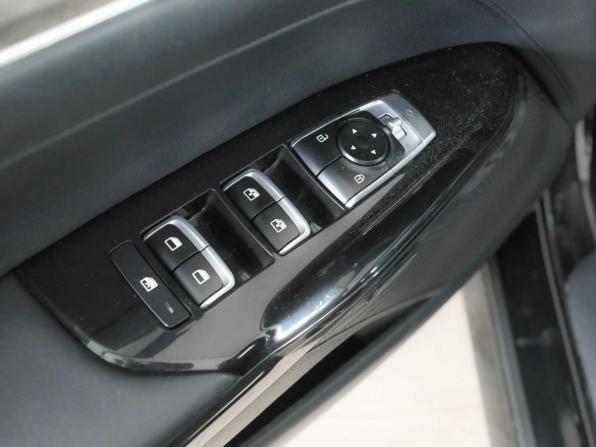 Kia K5 III с пробегом 2021 года, цена 3 260 000 рублей, 77227 км, седан, Автокод Объявления