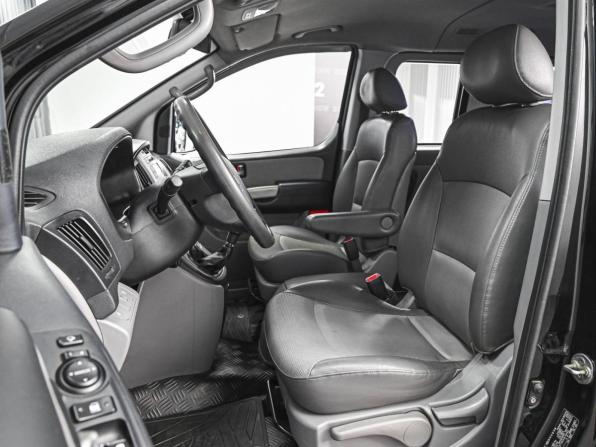 Hyundai Grand Starex I с пробегом 2012 года, цена 1 950 000 рублей, 229715 км, минивэн, Автокод Объявления