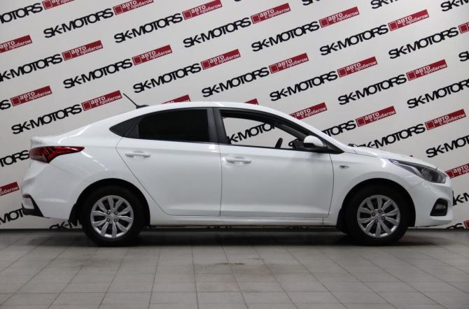 Hyundai Solaris II с пробегом 2018 года, цена 1 040 350 рублей, 184799 км, седан, Автокод Объявления