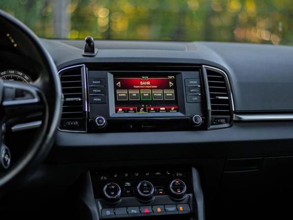 Skoda Karoq I с пробегом 2020 года, цена 1 870 000 рублей, 122516 км, внедорожник, Автокод Объявления