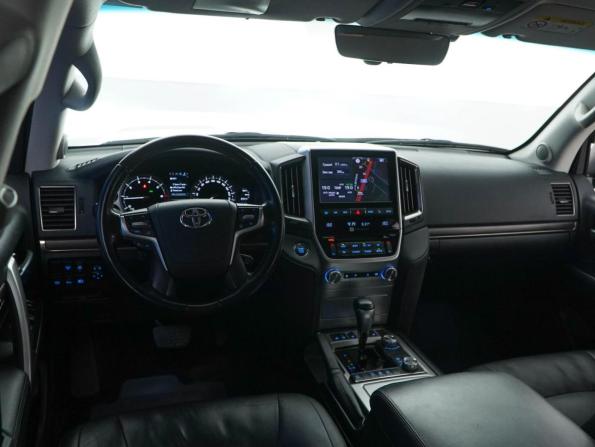 Toyota Land Cruiser 200 Series Рестайлинг 2 с пробегом 2021 года, цена 7 725 077 рублей, 114431 км, внедорожник, Автокод Объявления