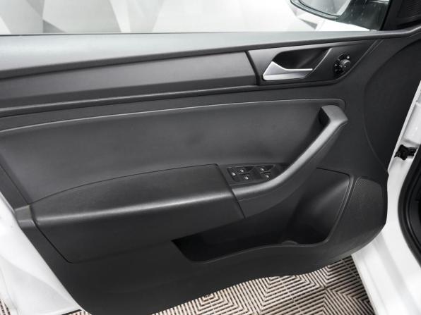 Volkswagen Polo VI с пробегом 2021 года, цена 1 650 000 рублей, 96257 км, лифтбек, Автокод Объявления