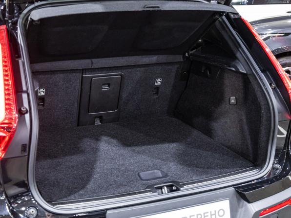 Volvo XC40 I с пробегом 2021 года, цена 3 199 700 рублей, 111846 км, внедорожник, Автокод Объявления