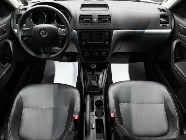 Skoda Yeti I Рестайлинг с пробегом 2017 года, цена 1 645 000 рублей, 77068 км, внедорожник, Автокод Объявления