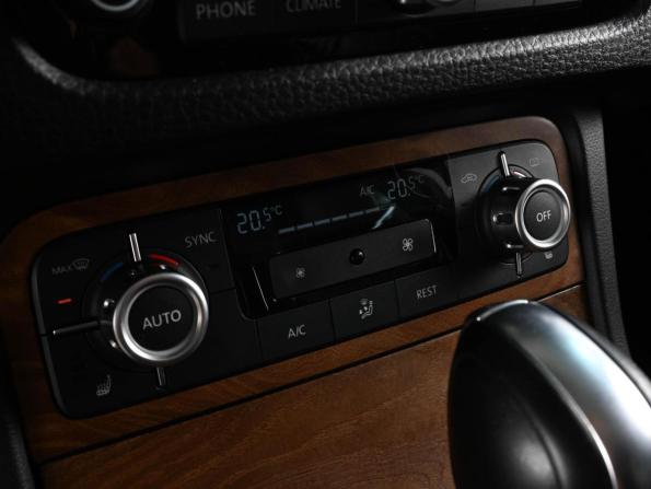 Volkswagen Touareg II с пробегом 2014 года, цена 2 349 000 рублей, 169117 км, внедорожник, Автокод Объявления