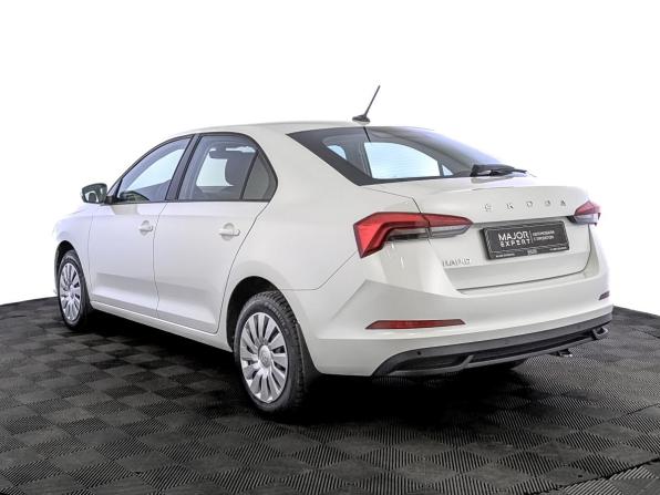 Skoda Rapid II с пробегом 2022 года, цена 1 740 000 рублей, 50751 км, лифтбек, Автокод Объявления