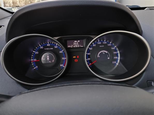 Hyundai ix35 I Рестайлинг с пробегом 2013 года, цена 987 000 рублей, 212820 км, внедорожник, Автокод Объявления