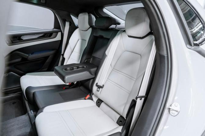 Новый Porsche Cayenne III Рестайлинг 2026 года, цена 23 900 000 рублей, внедорожник, Автокод Объявления