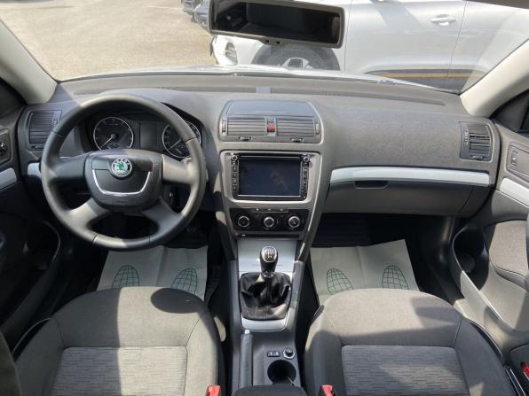 Skoda Octavia II (A5) Рестайлинг с пробегом 2010 года, цена 485 000 рублей, 482000 км, лифтбек, Автокод Объявления