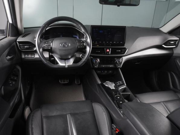 Hyundai Lafesta I с пробегом 2020 года, цена 2 159 000 рублей, 20034 км, седан, Автокод Объявления
