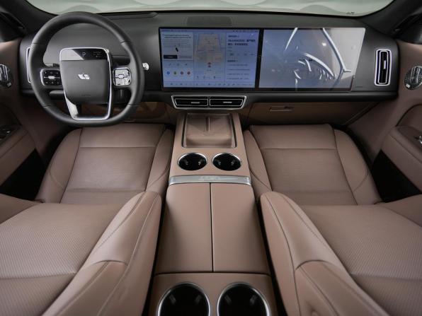Новый Li Auto (Lixiang) L9 I Рестайлинг 2025 года, цена 11 790 000 рублей, внедорожник, Автокод Объявления