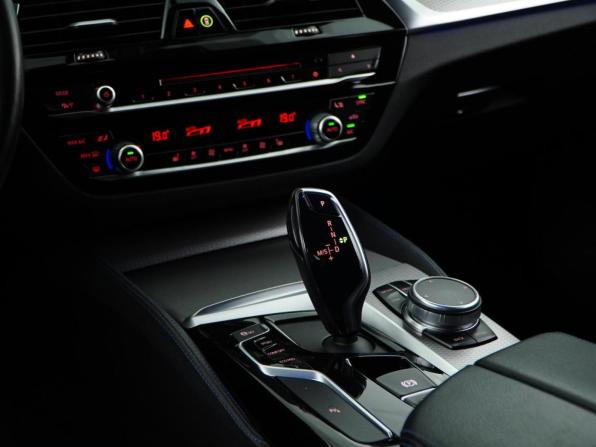 BMW 5 серии VII (G30/G31/G38) с пробегом 2019 года, цена 2 994 444 рубля, 245621 км, универсал, Автокод Объявления