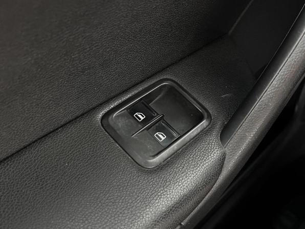 Skoda Yeti I с пробегом 2012 года, цена 729 900 рублей, 299886 км, внедорожник, Автокод Объявления