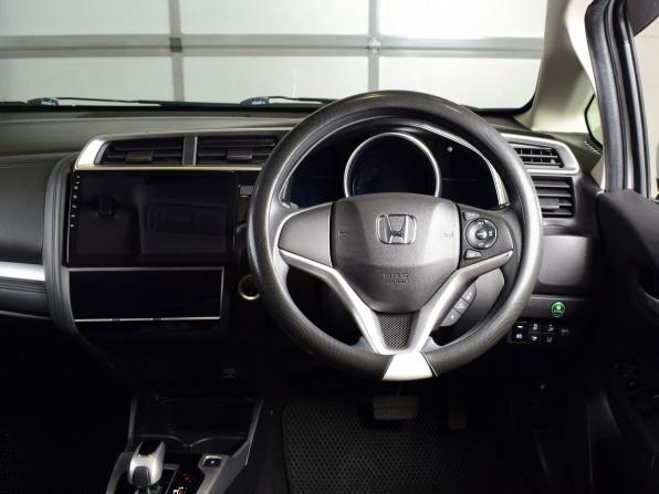 Honda Fit III Рестайлинг с пробегом 2019 года, цена 1 219 999 рублей, 132534 км, хэтчбек, Автокод Объявления