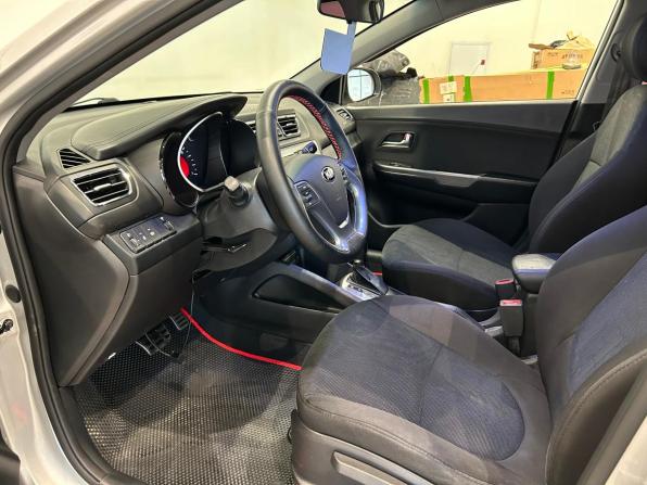 Kia Rio III Рестайлинг с пробегом 2016 года, цена 949 000 рублей, 119256 км, седан, Автокод Объявления