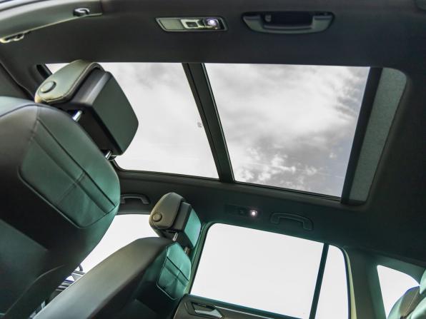 Volkswagen Tiguan II Рестайлинг с пробегом 2021 года, цена 3 948 000 рублей, 40232 км, внедорожник, Автокод Объявления