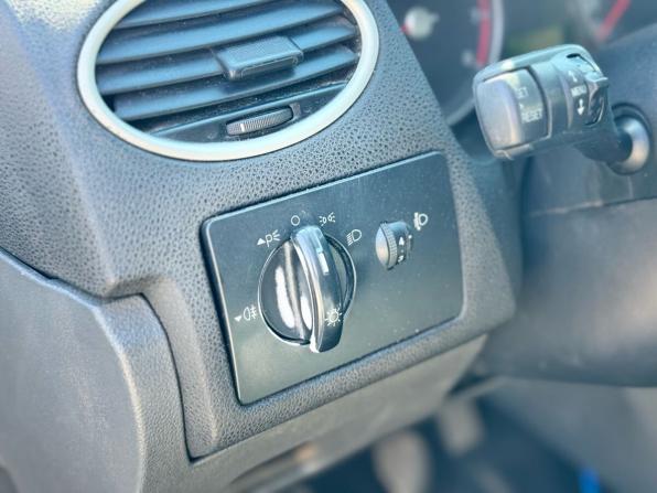 Ford Focus II с пробегом 2007 года, цена 349 000 рублей, 306150 км, хэтчбек, Автокод Объявления