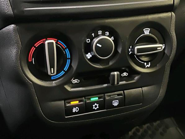 Lada (ВАЗ) Granta I Рестайлинг с пробегом 2021 года, цена 689 000 рублей, 95548 км, хэтчбек, Автокод Объявления