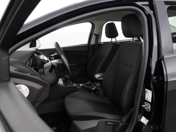 Ford Focus III Рестайлинг с пробегом 2019 года, цена 1 146 900 рублей, 100941 км, седан, Автокод Объявления