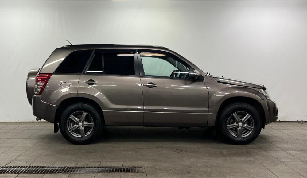Suzuki Grand Vitara II Рестайлинг 2 Санкт-Петербург  - изображение 3