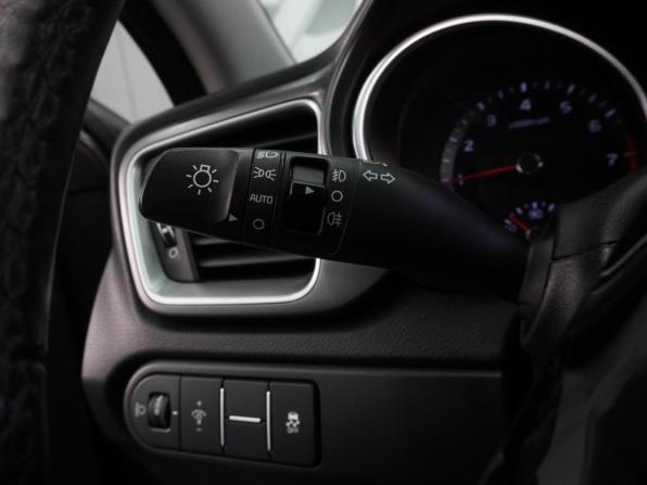Kia Ceed III с пробегом 2019 года, цена 1 596 070 рублей, 104397 км, универсал, Автокод Объявления