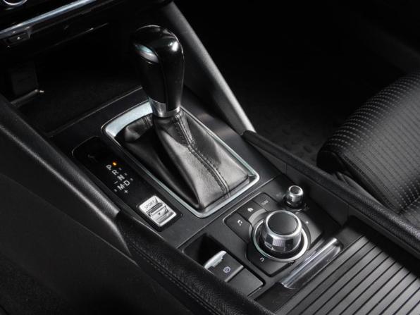 Mazda 6 III (GJ) Рестайлинг с пробегом 2018 года, цена 1 930 000 рублей, 146406 км, седан, Автокод Объявления