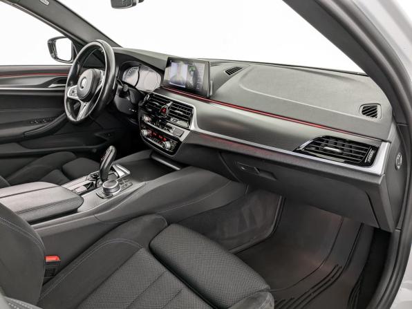 BMW 5 серии VII (G30/G31/G38) Рестайлинг с пробегом 2021 года, цена 4 265 000 рублей, 117780 км, седан, Автокод Объявления