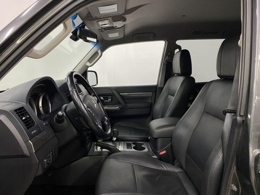 Mitsubishi Pajero IV Рестайлинг 1 Москва  - изображение 20
