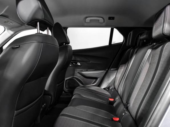 Peugeot 2008 II с пробегом 2021 года, цена 1 589 000 рублей, 100432 км, внедорожник, Автокод Объявления