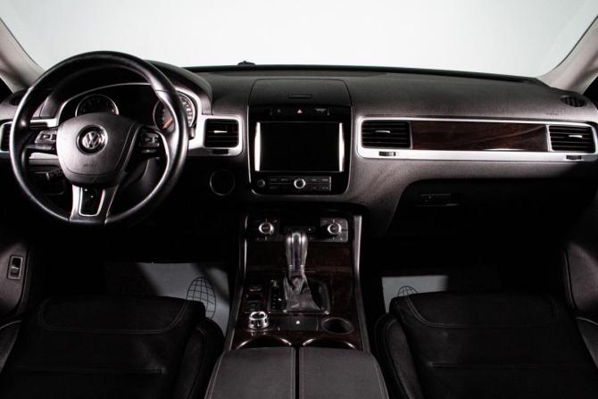 Volkswagen Touareg II с пробегом 2011 года, цена 1 799 000 рублей, 228700 км, внедорожник, Автокод Объявления