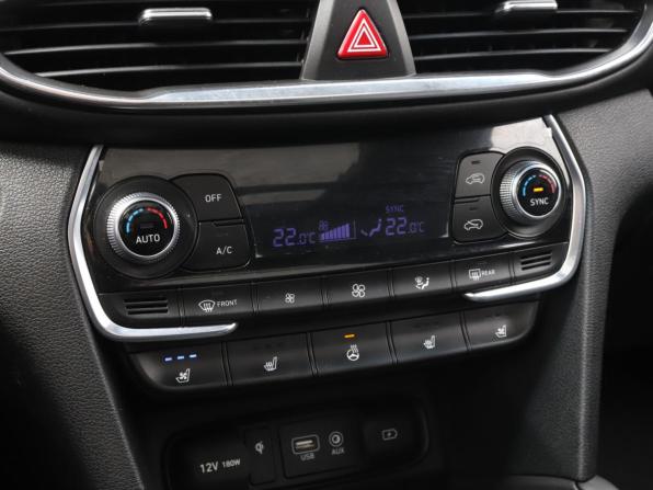 Hyundai Santa Fe IV с пробегом 2019 года, цена 2 400 000 рублей, 211538 км, внедорожник, Автокод Объявления