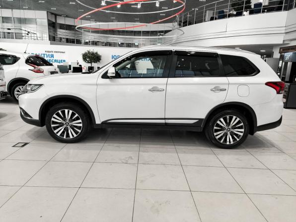 Mitsubishi Outlander III Рестайлинг 3 с пробегом 2021 года, цена 2 450 000 рублей, 143387 км, внедорожник, Автокод Объявления