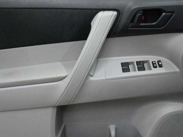 Toyota Highlander II (XU40) Рестайлинг с пробегом 2011 года, цена 1 849 000 рублей, 170380 км, внедорожник, Автокод Объявления