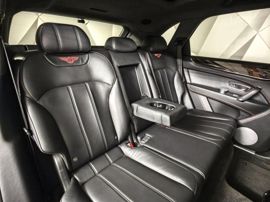 Bentley Bentayga I Москва  - изображение 16