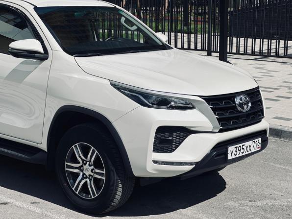 Toyota Fortuner II Рестайлинг с пробегом 2022 года, цена 4 050 000 рублей, 66961 км, внедорожник, Автокод Объявления
