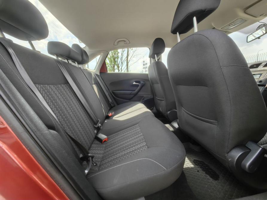 Volkswagen Polo V Рестайлинг Санкт-Петербург  - изображение 11