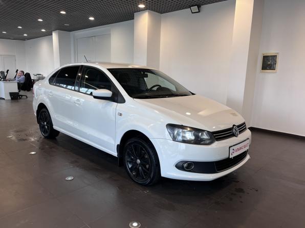 Volkswagen Polo V с пробегом 2015 года, цена 792 000 рублей, 196630 км, седан, Автокод Объявления