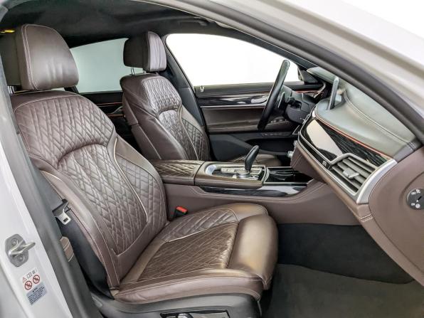 BMW 7 серии VI (G11/G12) Рестайлинг с пробегом 2021 года, цена 7 100 000 рублей, 73925 км, седан, Автокод Объявления