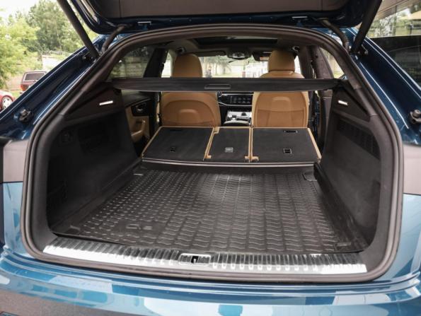 Audi Q8 I (4M) с пробегом 2019 года, цена 5 899 000 рублей, 108151 км, внедорожник, Автокод Объявления