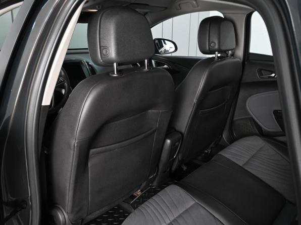 Opel Astra J Рестайлинг с пробегом 2013 года, цена 1 199 000 рублей, 163802 км, седан, Автокод Объявления