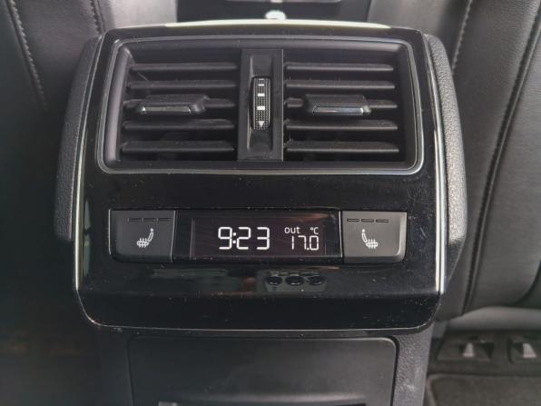 Skoda Superb III с пробегом 2018 года, цена 1 999 000 рублей, 221290 км, лифтбек, Автокод Объявления