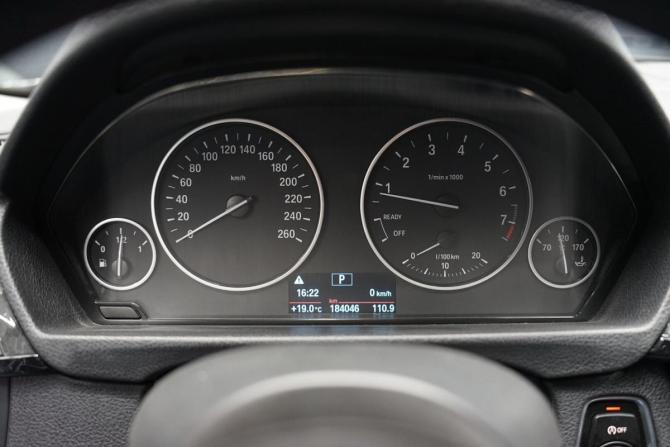 BMW 3 серии VI (F3x) Рестайлинг с пробегом 2015 года, цена 2 680 000 рублей, 180000 км, седан, Автокод Объявления