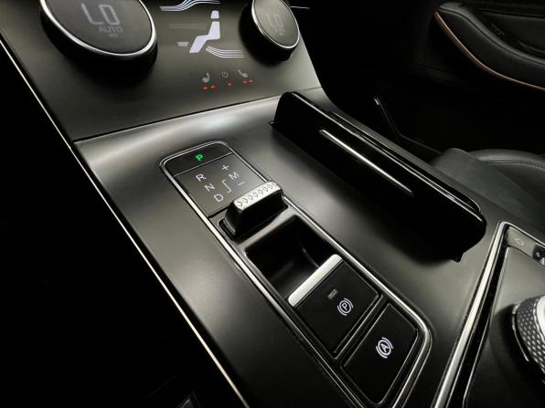 Exeed LX I Рестайлинг с пробегом 2023 года, цена 2 250 000 рублей, 37585 км, внедорожник, Автокод Объявления