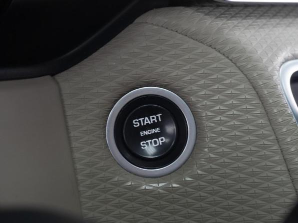 Land Rover Range Rover Velar I с пробегом 2017 года, цена 4 199 000 рублей, 76059 км, внедорожник, Автокод Объявления