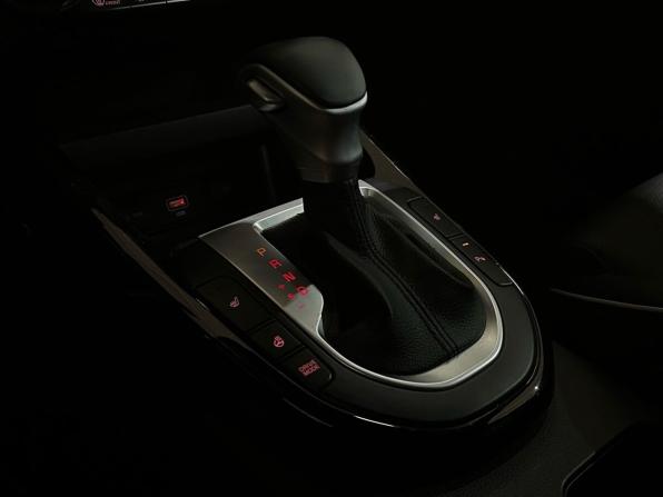 Kia Cerato IV Рестайлинг с пробегом 2022 года, цена 2 899 999 рублей, 35952 км, седан, Автокод Объявления
