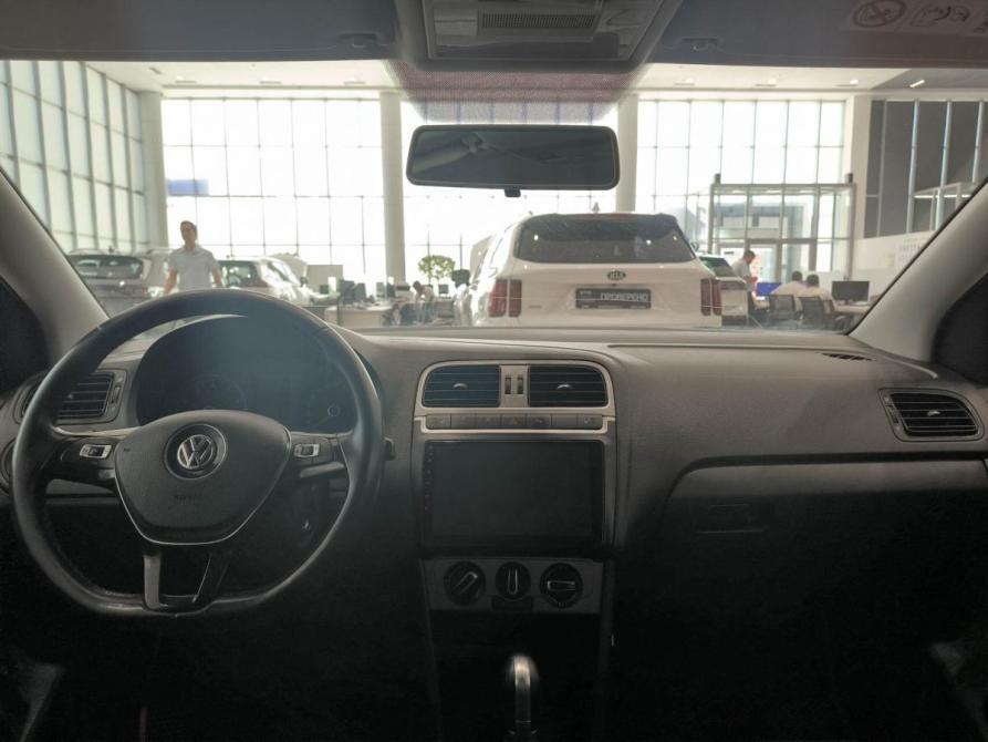 Volkswagen Polo V Рестайлинг Казань  - изображение 17